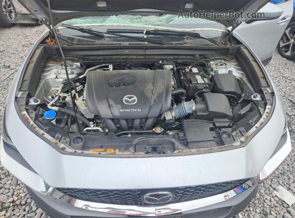 3MVDMBCL1MM240408 2021 MAZDA CX-30 Silver Rear interior view