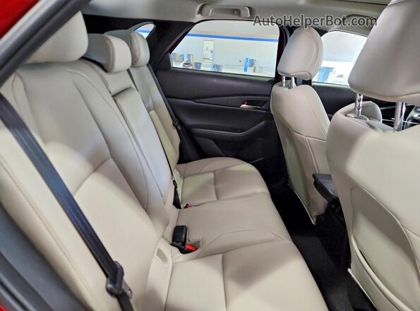 3MVDMBCL3NM408616 2022 MAZDA CX-30 Red Rear interior view