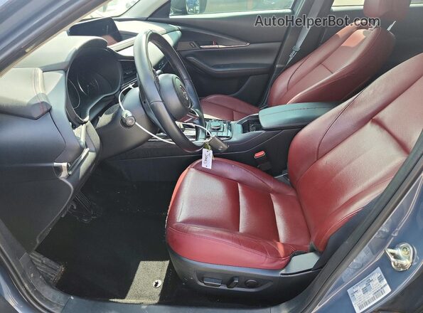 3MVDMBCL4NM419673 2022 MAZDA CX-30 Gray Widok wnętrza z przodu