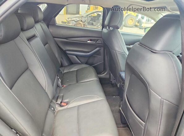 3MVDMBCL6MM232031 2021 MAZDA CX-30 Black Widok tylnych siedzeń