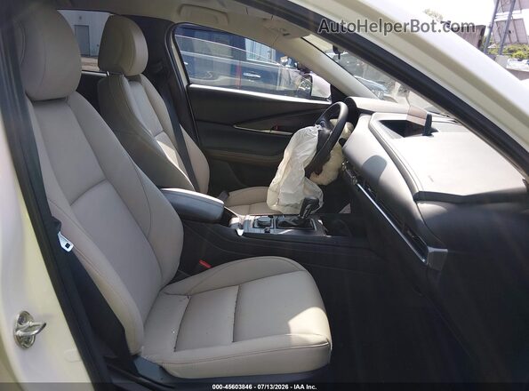 3MVDMBCL7TM123947 2026 MAZDA CX-30 Белый Вид салона спереди