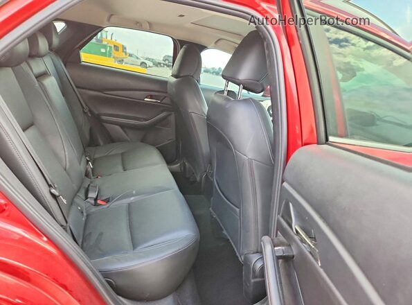 3MVDMBCL8NM424892 2022 MAZDA CX-30 Красный Вид задней части салона