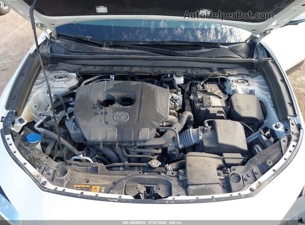 3MVDMBCM2SM752216 2025 MAZDA CX-30 White Rear view