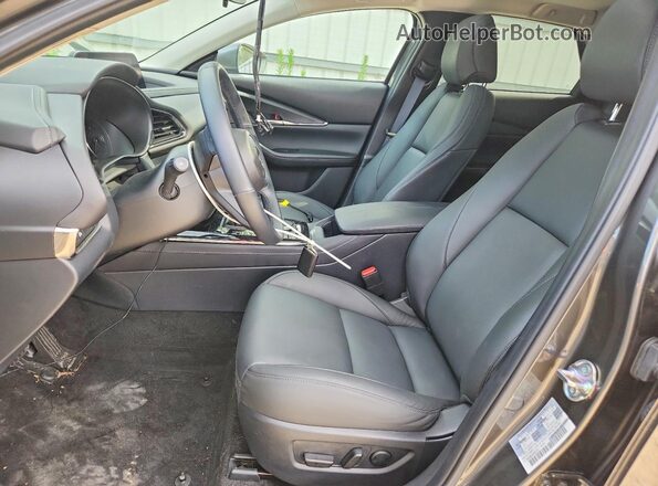3MVDMBCM4SM801917 2025 MAZDA CX-30 Gray Вид салону спереду