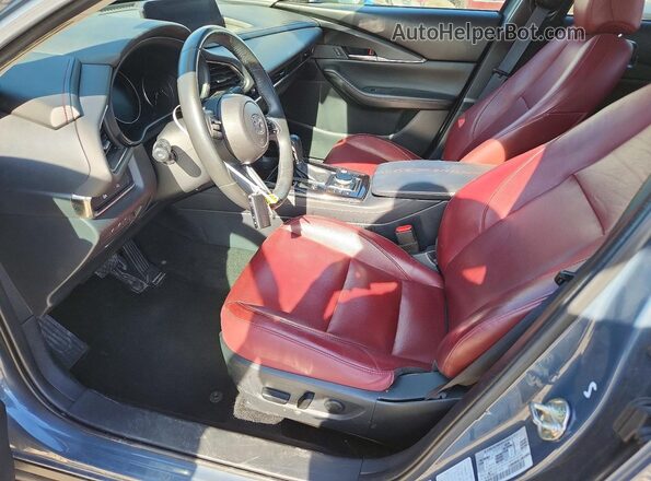 3MVDMBCM5RM682205 2024 MAZDA CX-30 Gray Widok wnętrza z przodu
