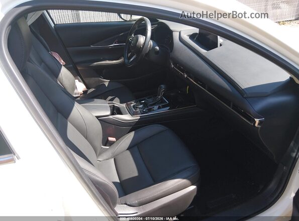3MVDMBCM8PM507945 2023 MAZDA CX-30 White Вид салону спереду