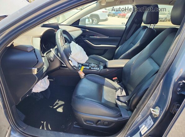 3MVDMBDL2MM319844 2021 MAZDA CX-30 Gray Front interior view