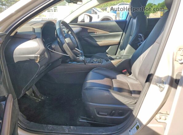 3MVDMBDM5PM526192 2023 MAZDA CX-30 Silver წინა სალონის ხედი