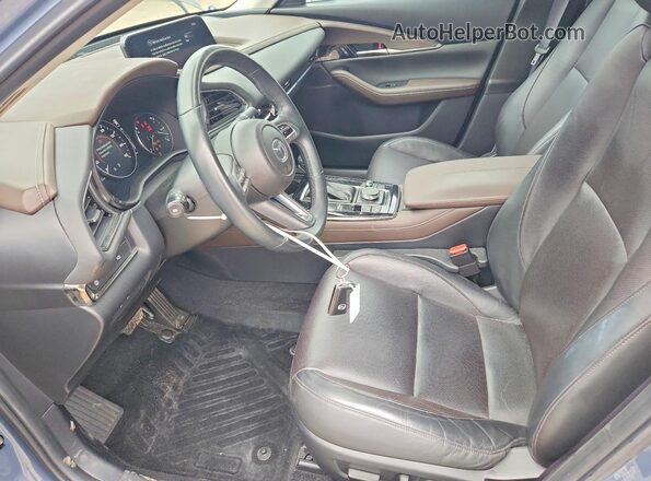 3MVDMBEM6LM108961 2020 MAZDA CX-30 Серый Вид салона спереди