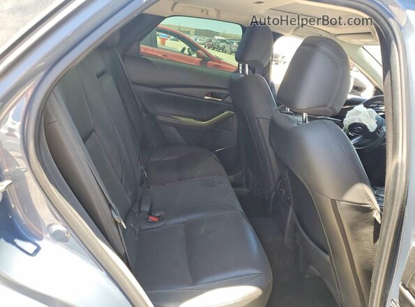 3MVDMBEY1MM246847 2021 MAZDA CX-30 Charcoal Vista de los asientos traseros