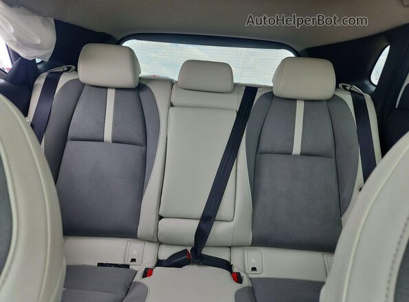 3MVDMBXY3TM139004 2026 MAZDA CX-30 White Widok tylnych siedzeń