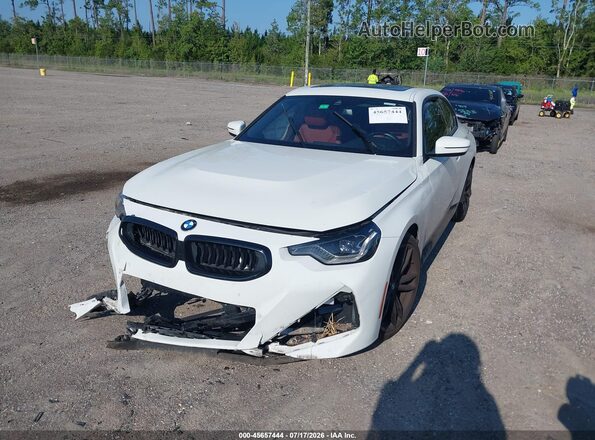 3MW23CM08N8C68056 2022 BMW 2 SERIES White Передня ліва чверть