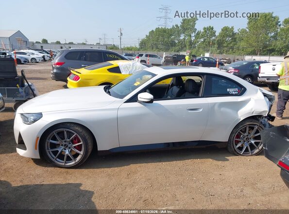 3MW33CM03P8C95205 2023 BMW 2 SERIES White Սալոնի 360 աստիճան տեսք