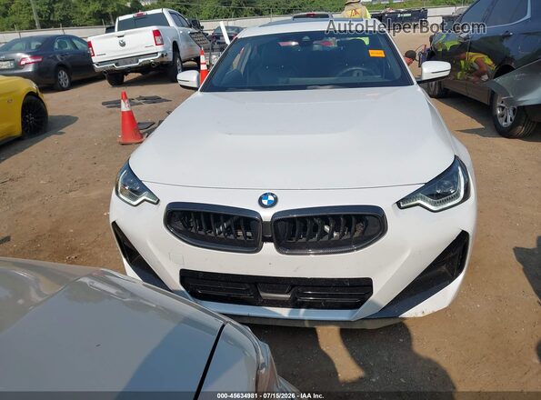 3MW33CM03P8C95205 2023 BMW 2 SERIES White Սարքավորումների վահանակի տեսք