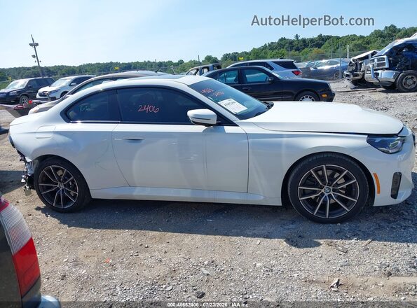 3MW33CM03R8E58700 2024 BMW 2 SERIES Белый Вид задней части салона