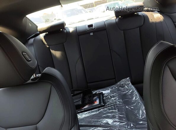 3MW33CM06S8F80876 2025 BMW 2 SERIES Серебряный Вид задней части салона