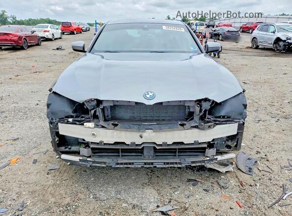 3MW39FF07P8D01696 2023 BMW 3 SERIES Gray Вид спереду