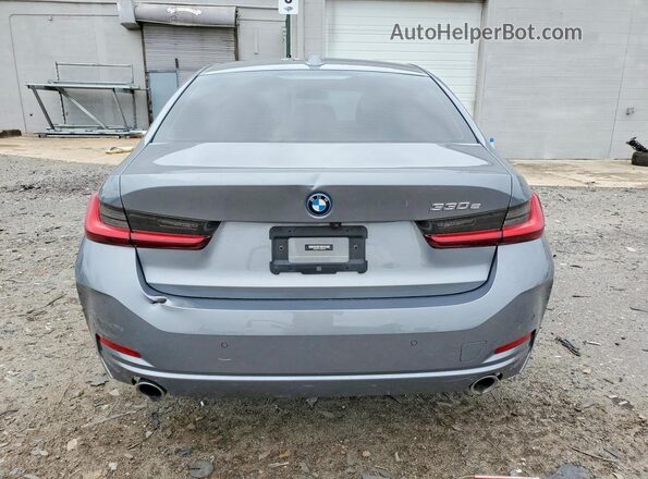 3MW39FF07P8D01696 2023 BMW 3 SERIES Gray Вид ззаду