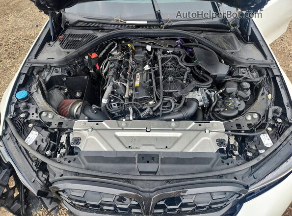 3MW49FF04R8D95110 2024 BMW M3 White Vista interior trasera