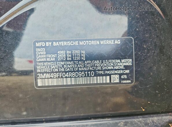 3MW49FF04R8D95110 2024 BMW M3 White Vista del compartimento del motor