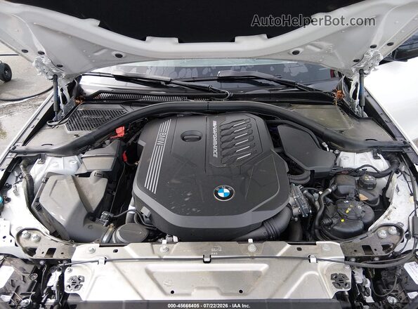 3MW49FS05R8E25429 2024 BMW M3 White Вид ззаду