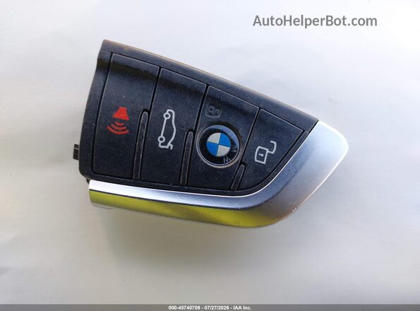 3MW49FS05R8E83105 2024 BMW M3 Серый Вид панели приборов