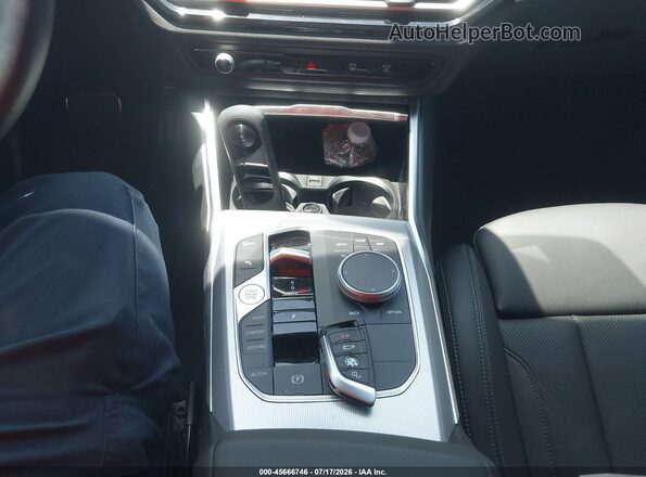 3MW49FS09P8D40512 2023 BMW M3 Gray Առջևի վահանակի տեսք