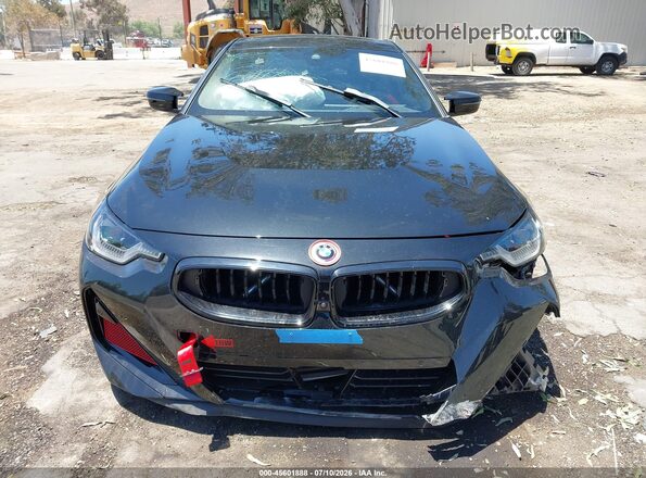 3MW53CM02R8E06340 2024 BMW M2 Black ხელსაწყოთა პანელის ხედი