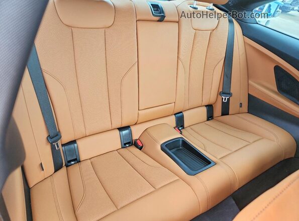 3MW53CM05R8E12228 2024 BMW M2 Black Հետևի նստատեղերի տեսք