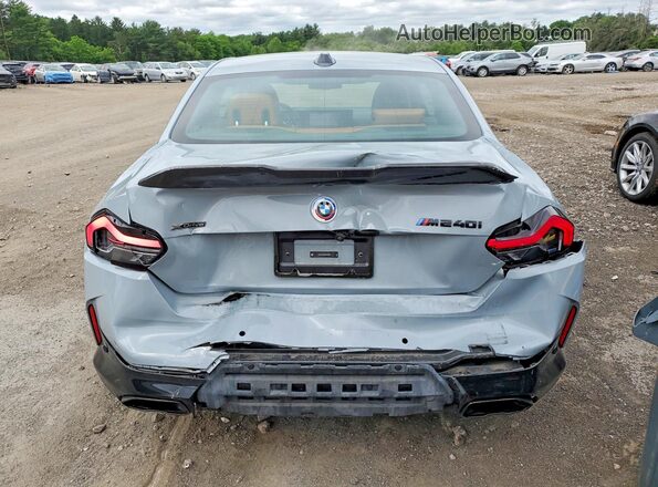 3MW53CM06P8D56250 2023 BMW M2 Gray Vista trasera