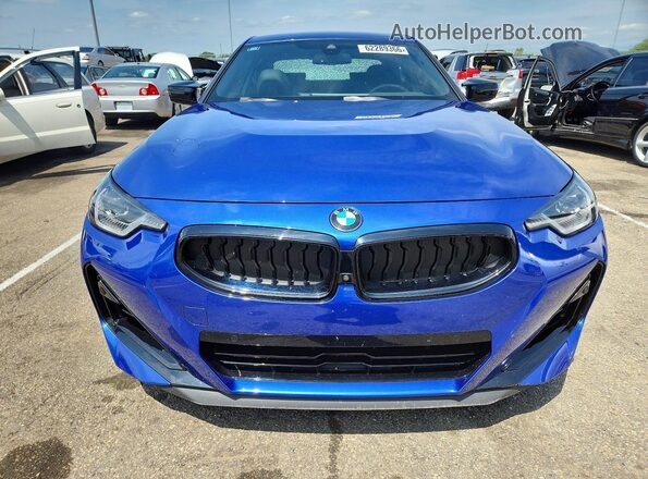 3MW53CM09R8E76630 2024 BMW M2 Blue Widok z przodu