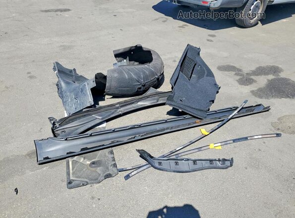 3MW59FT00S8F82066 2025 BMW M3 Gray ძრავის განყოფილების ხედი