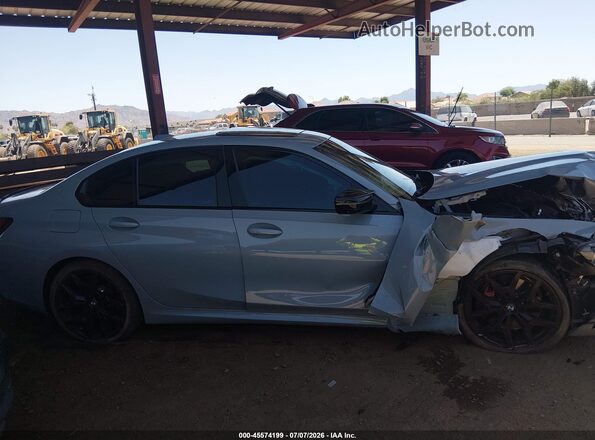 3MW59FT04S8F72320 2025 BMW M3 Gray Vista del cuadro de instrumentos