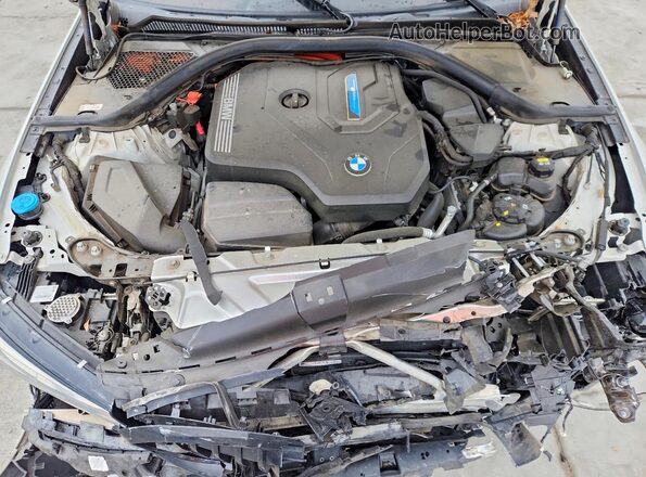 3MW5P7J04N8C52966 2022 BMW 3 SERIES White Widok wnętrza z tyłu