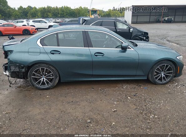 3MW5P7J0XM8C18206 2021 BMW 3 SERIES Turquoise Rear interior view