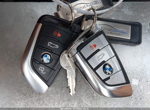 3MW5P9J0XM8C17259 2021 BMW 3 SERIES White Առջևի վահանակի տեսք