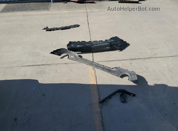 3MW5R1J01L8B18419 2020 BMW 3 SERIES Gray Engine compartment view