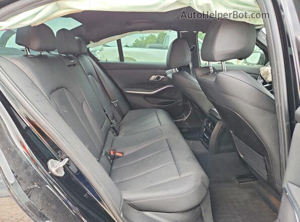 3MW5R1J02M8B93065 2021 BMW 3 SERIES Black Widok tylnych siedzeń