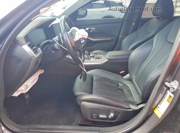 3MW5R1J02N8C46445 2022 BMW 3 SERIES Gray Widok wnętrza z przodu
