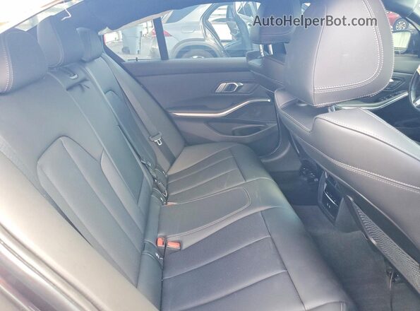 3MW5R1J02N8C46445 2022 BMW 3 SERIES Gray Widok tylnych siedzeń