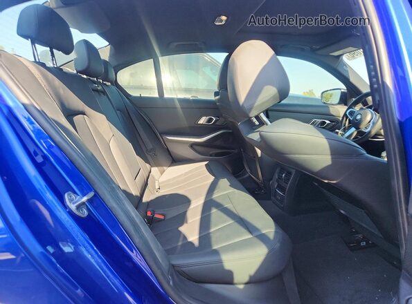 3MW5R1J03M8B95682 2021 BMW 3 SERIES Blue Rear seats view
