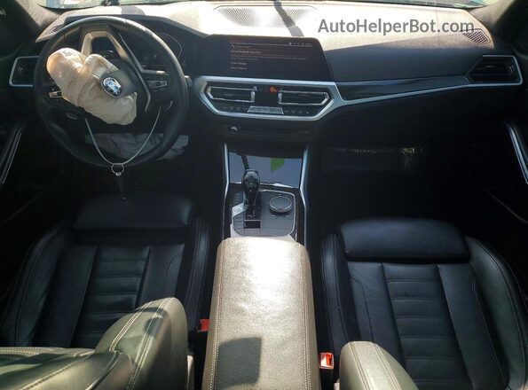3MW5R1J04L8B35473 2020 BMW 3 SERIES Blue Widok deski rozdzielczej
