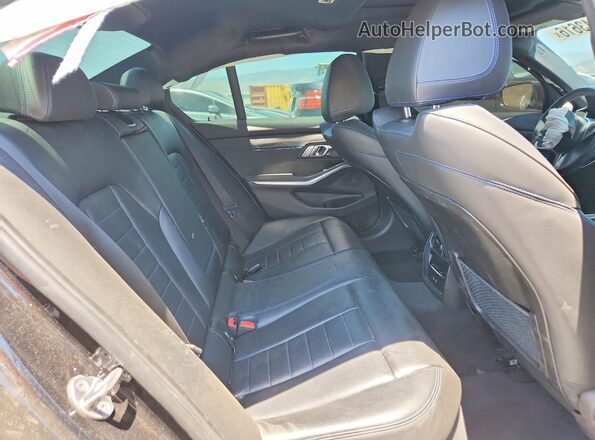 3MW5R1J09N8C23342 2022 BMW 3 SERIES Black Widok tylnych siedzeń