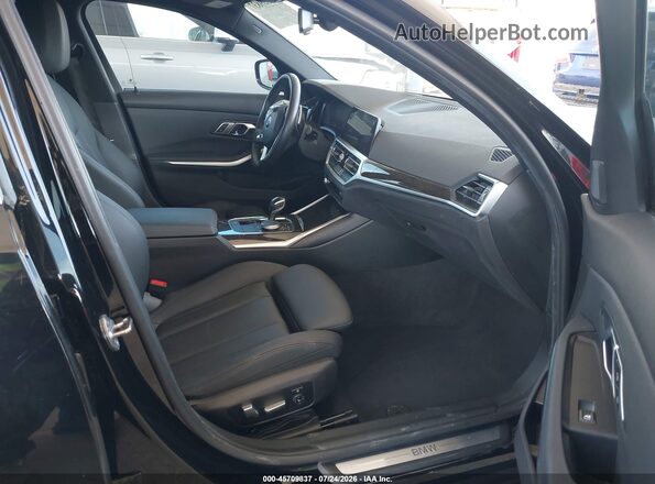 3MW5R1J52K8B01056 2019 BMW 3 SERIES Black Widok wnętrza z przodu