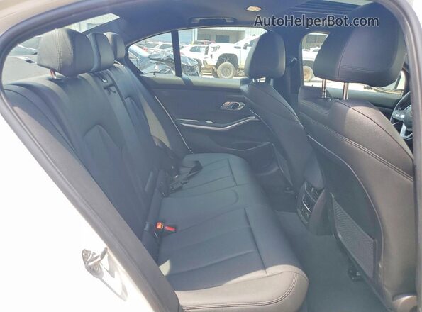 3MW5R7J02L8B06296 2020 BMW 3 SERIES White უკანა სავარძლების ხედი