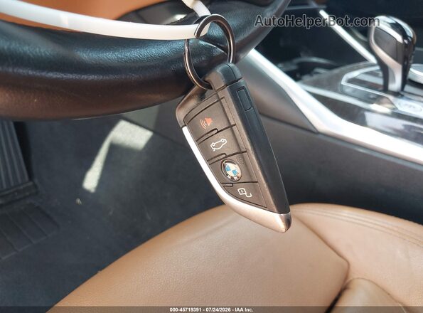 3MW5R7J02M8C21790 2021 BMW 3 SERIES Black Առջևի վահանակի տեսք