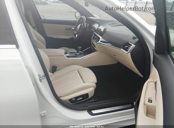 3MW5R7J05L8B24064 2020 BMW 3 SERIES Белый Вид салона спереди