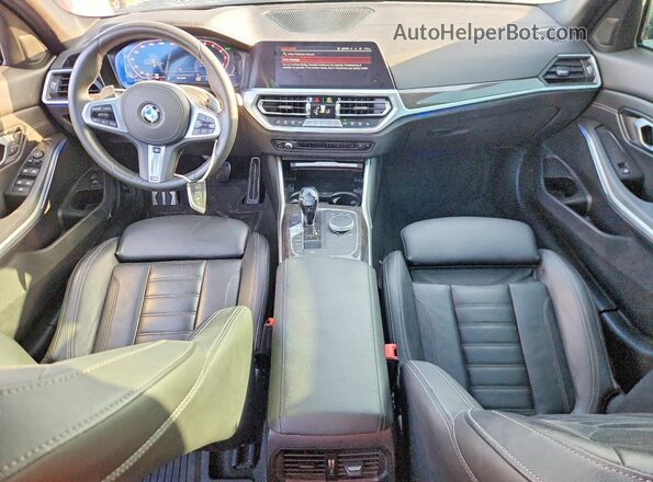 3MW5U9J07M8B65498 2021 BMW M3 Black Առջևի վահանակի տեսք