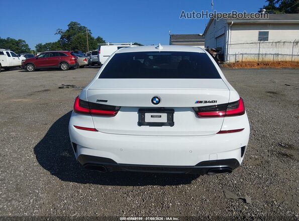 3MW5U9J0XM8B60666 2021 BMW M3 White 