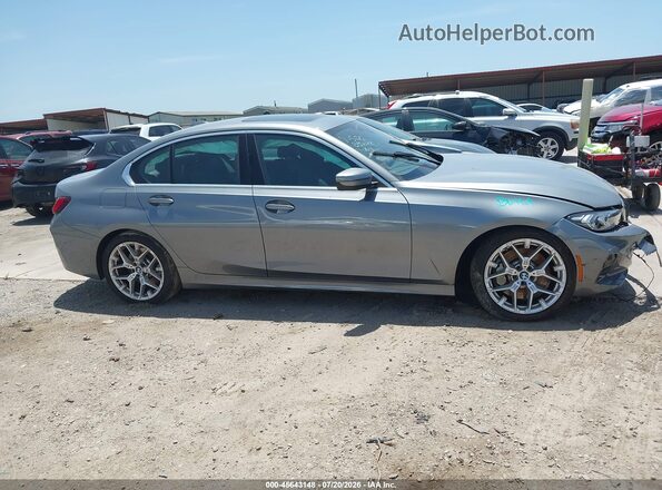3MW69CW00T8G08617 2026 BMW 3 SERIES Gray Rear interior view